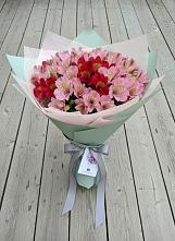 Букет цветов из:  Альстромерии в Полотняный Завод