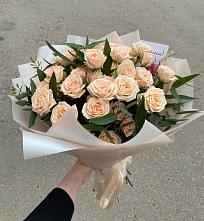 Букет Кремовые розы Латте в Полотняный Завод