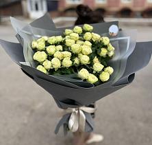 Букет Белые кустовые розы Солинеро в Полотняный Завод