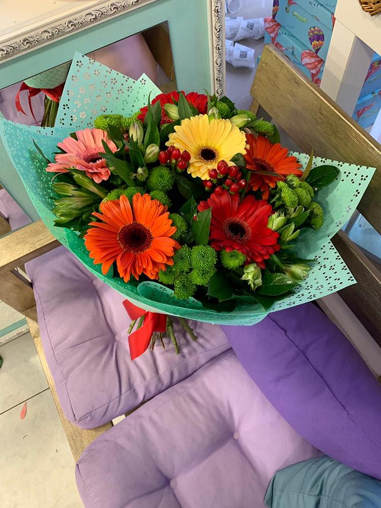 Букет цветов из: Герберы, Хризантемы и Альстромерии в Полотняный Завод