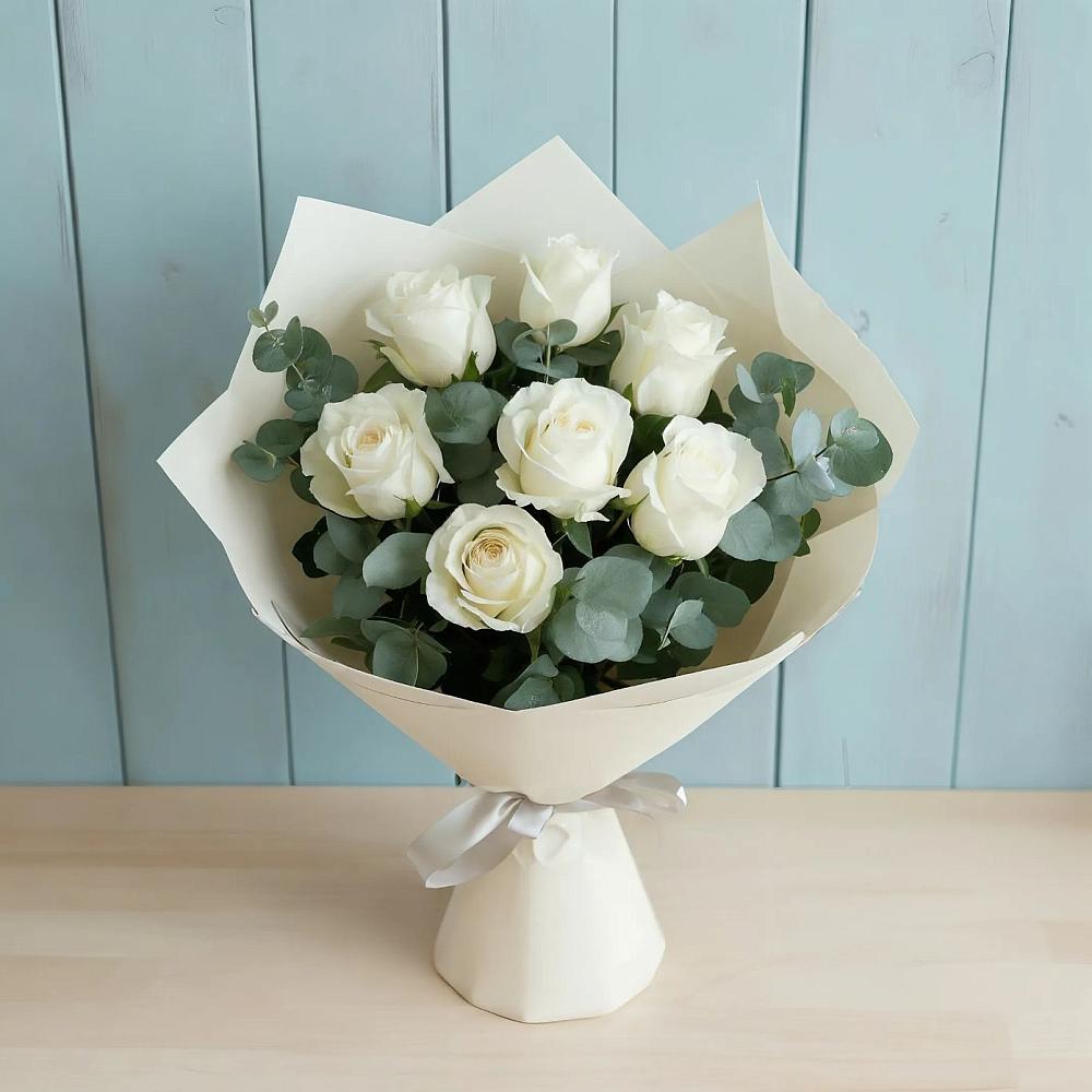 Букет Белые розы в Эвкалипте в Полотняный Завод