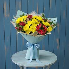 Букет цветов из:  Альстромерии и Хризантемы в Полотняный Завод