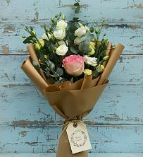 Букет цветов из:  Розы и Лизиантусы в Полотняный Завод