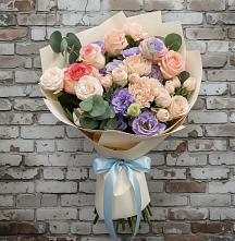 Букет цветов из:  Розы, Лизиантусы и Гвоздики в Полотняный Завод