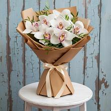 Букет цветов из:  Орхидеи и Розы в Полотняный Завод